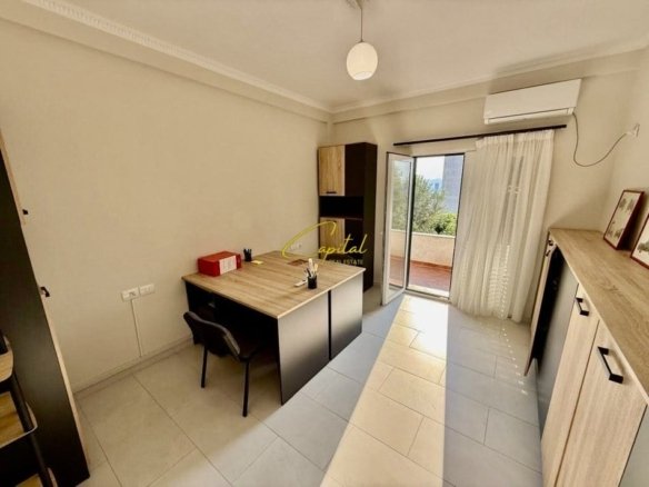 ZYRE ME QERA 150 M2 VILAT GJERMANE 650 EURO