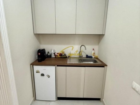 ZYRE ME QERA 150 M2 VILAT GJERMANE 650 EURO
