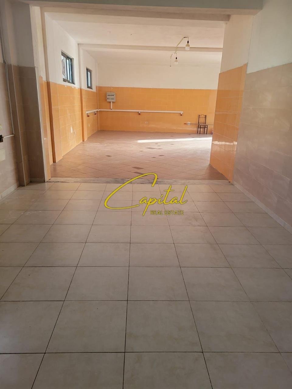 WhatsApp Image 2025-10-16 at 5.07.37 PM SHITET VILE PRIVATE 500 M2 AUTOSTRADA TR-DR 275.000 EURO
