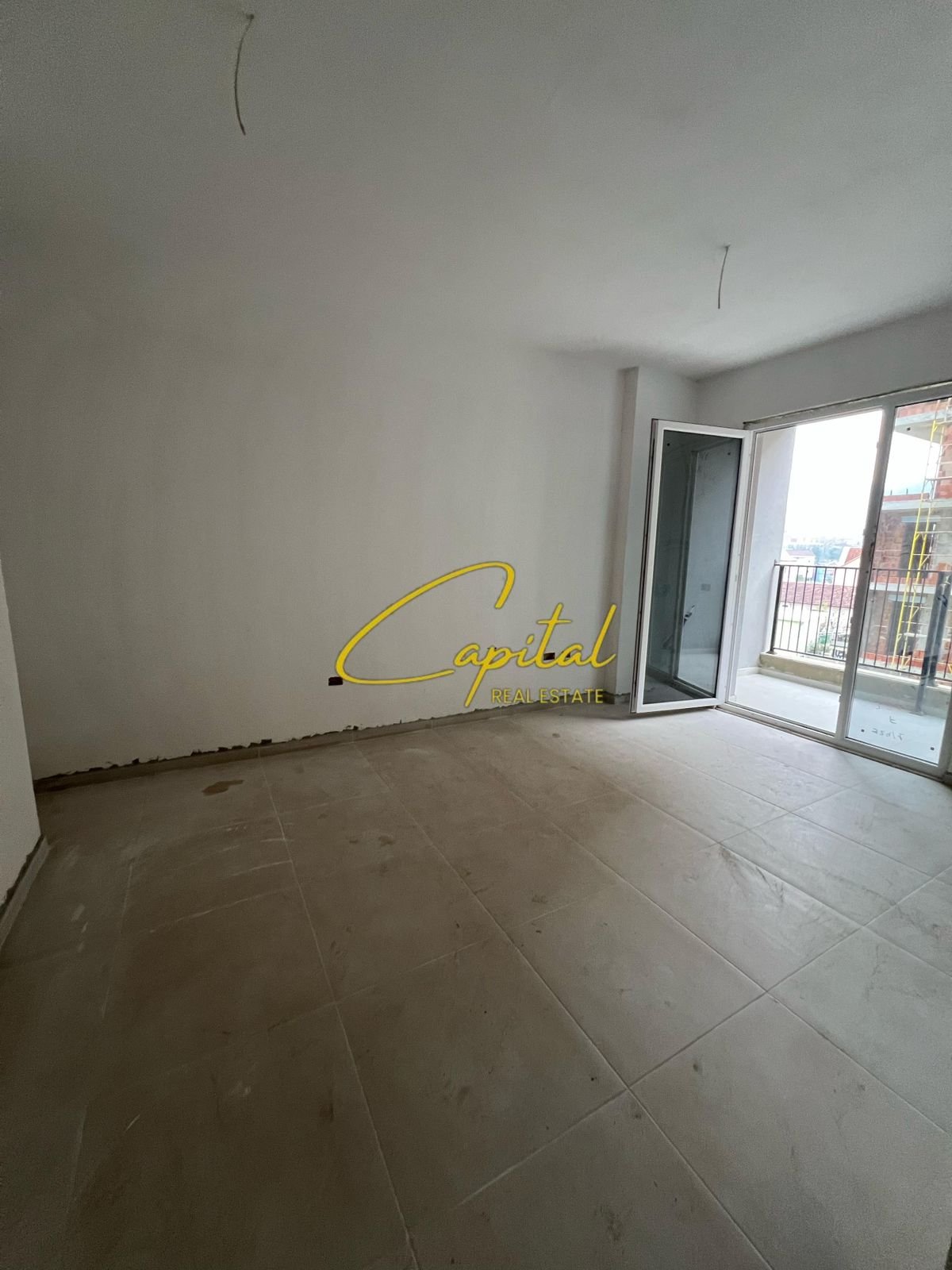 SHITET APARTAMENT 1+1 KOMPLEKSI UNIVERS CITY 69.000 EURO
