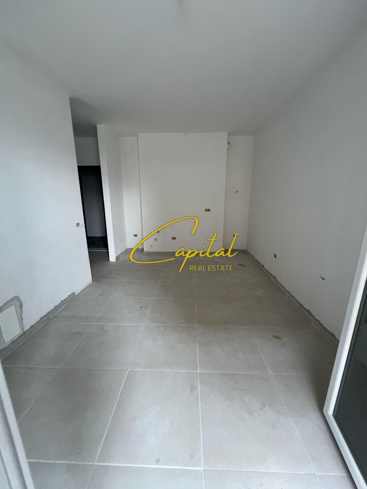 SHITET APARTAMENT 1+1 KOMPLEKSI UNIVERS CITY 69.000 EURO