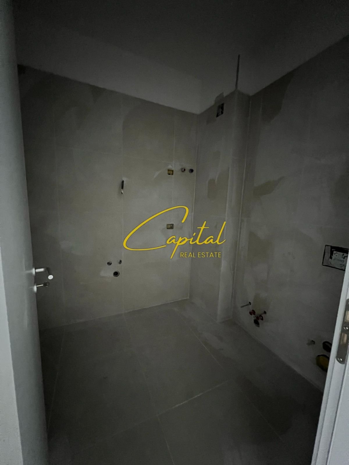 SHITET APARTAMENT 1+1 KOMPLEKSI UNIVERS CITY 69.000 EURO