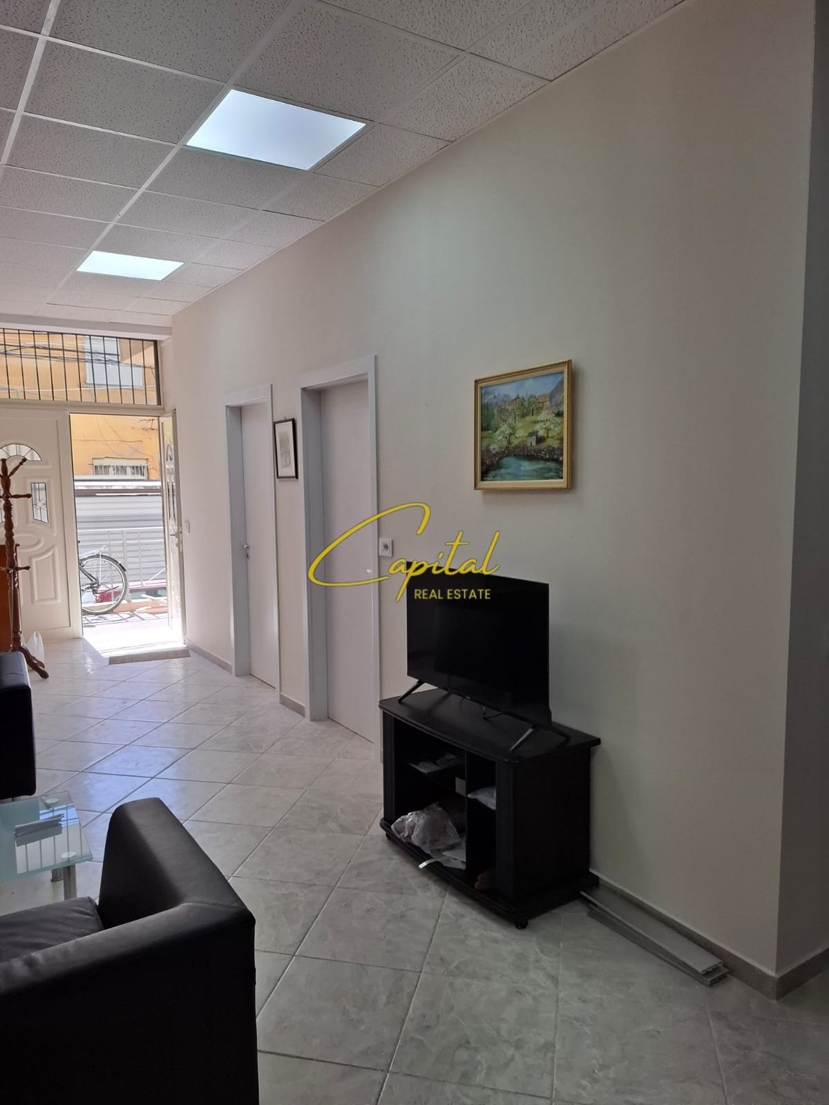 WhatsApp Image 2025-10-16 at 5.38.00 PM (3) APARTAMENT ME QERA 2+1 21 DHJETORI 750 EURO