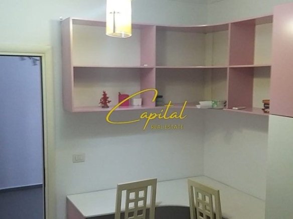 APARTAMENT ME QERA 3+1 RRUGA E DIBRES 800 EURO