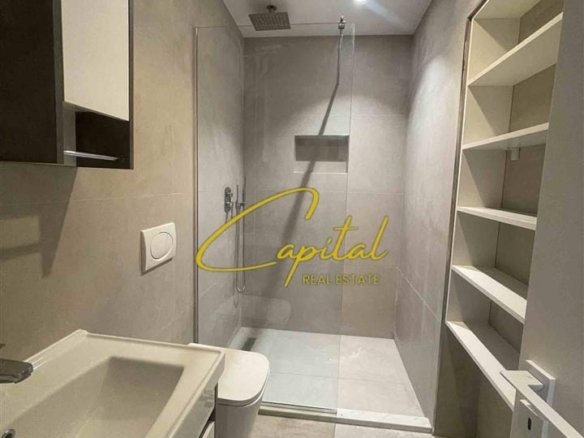 APARTAMENT ME QERA 1+1 ISH STACIONI TRENIT 550 EURO