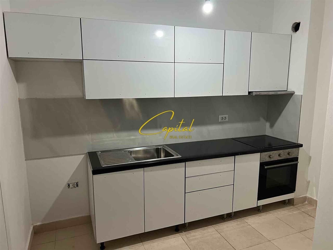 WhatsApp Image 2025-10-18 at 12.06.33 PM (2) APARTAMENT ME QERA 1+1 RRUGA 5 MAJI 35.000 LEKE
