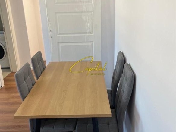 APARTAMENT ME QERA 1+1 PAZARI I RI 60.000 LEKE