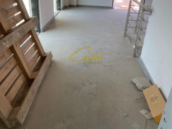 AMBIENT BIZNESI ME QERA 600 M2 PEZE HELMES 1.500 EURO