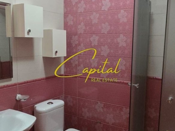APARTAMENT ME QERA 3+1+2 RRUGA FROSINA PLAKU 700 EURO