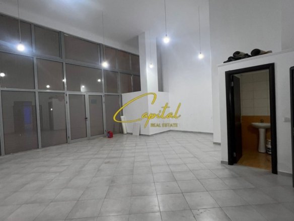 DYQAN ME QERA 60 M2 ASTIR 750 EURO