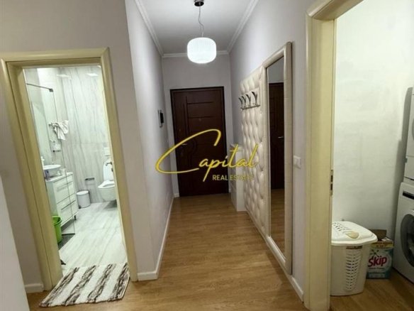 SHITET APARTAMENT 2+1 ISH STACIONI TRENIT 400.000 EURO