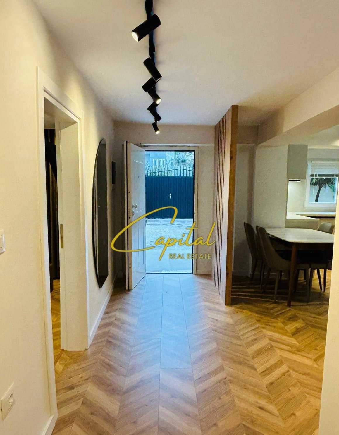 APARTAMENT ME QERA 2+1 ISH TREGU ELEKTIRK 700 EURO