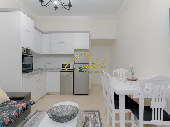 APARTAMENT ME QERA 2+1 QENDER 600 EURO