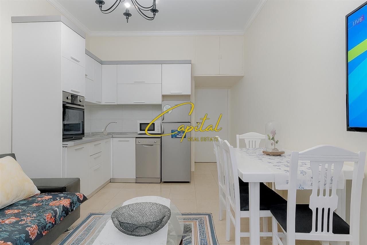 WhatsApp Image 2025-10-22 at 9.56.40 AM (4) APARTAMENT ME QERA 2+1 QENDER 600 EURO
