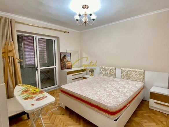 APARTAMENT ME QERA 2+1 RRUGA FORTUZI 650 EURO
