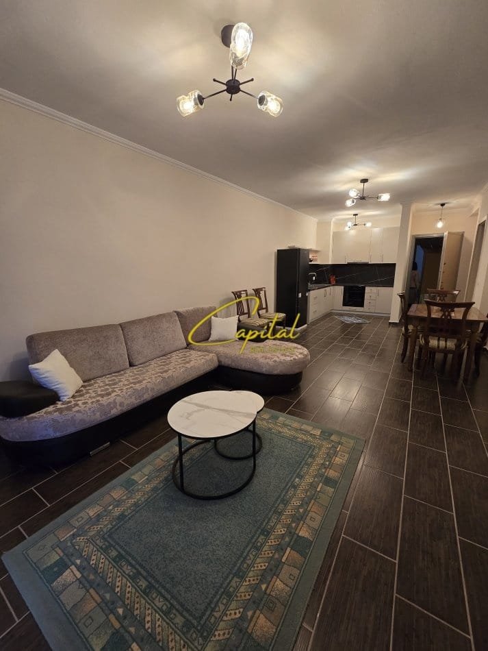 APARTAMENT ME QERA 2+1 YZBERISHT 500 EURO