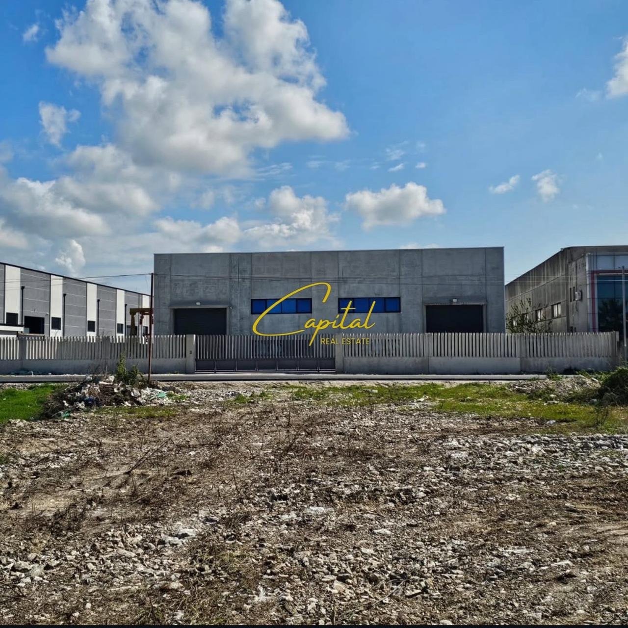KAPANON ME QERA 3500 M2 AUTOSTRADA TR-DR 9000 EURO