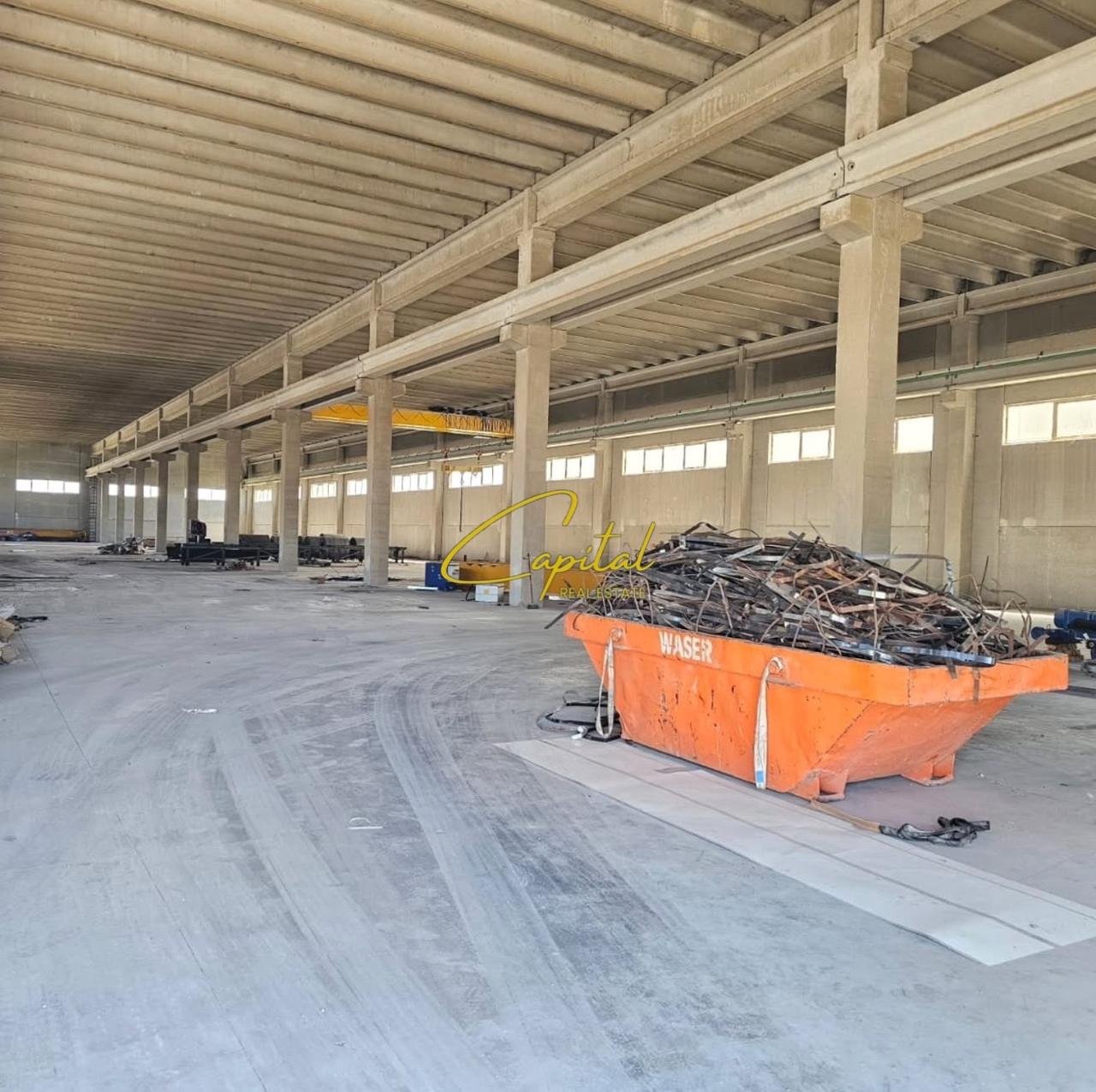KAPANON ME QERA 3500 M2 AUTOSTRADA TR-DR 9000 EURO