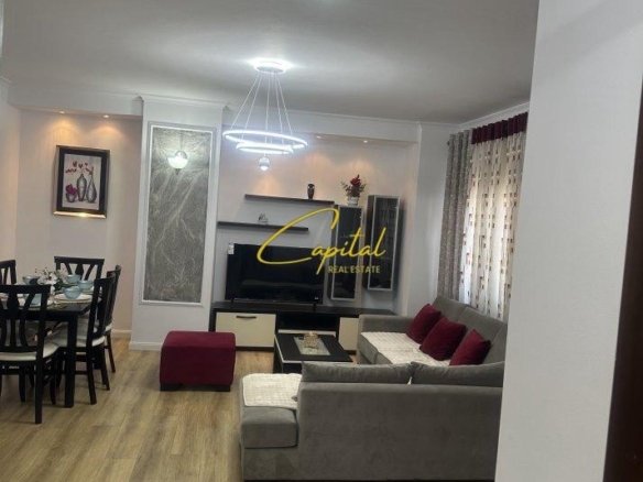 SHITET APARTAMENT 2+1 KOMBINAT 145.000 EURO