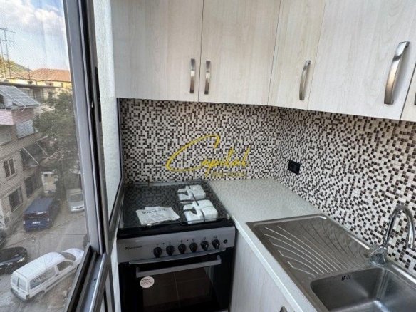 SHITET APARTAMENT 2+1 KOMBINAT 145.000 EURO