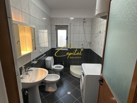 SHITET APARTAMENT 2+1 KOMBINAT 145.000 EURO