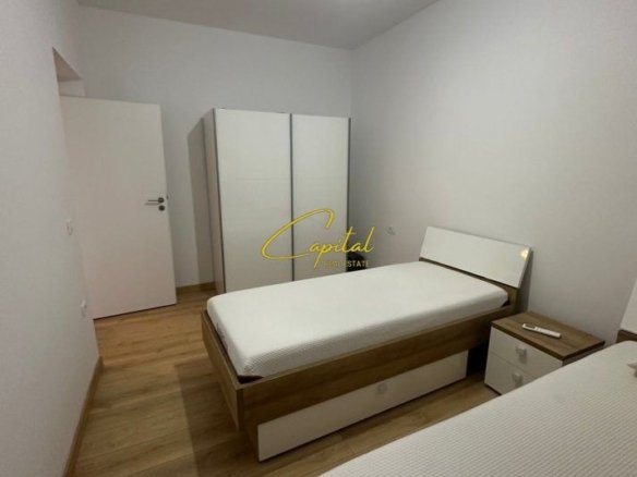 APARTAMENT ME QERA 2+1 PAZARI I RI 600 EURO