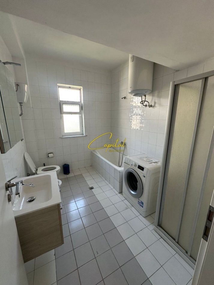 APARTAMENT ME QERA 2+1 PAZARI I RI 600 EURO