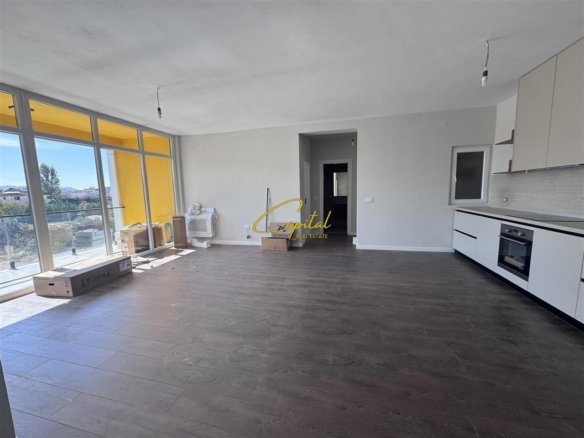 APARTAMENT ME QERA 2+1 BULEVARDI I RI 650 EURO