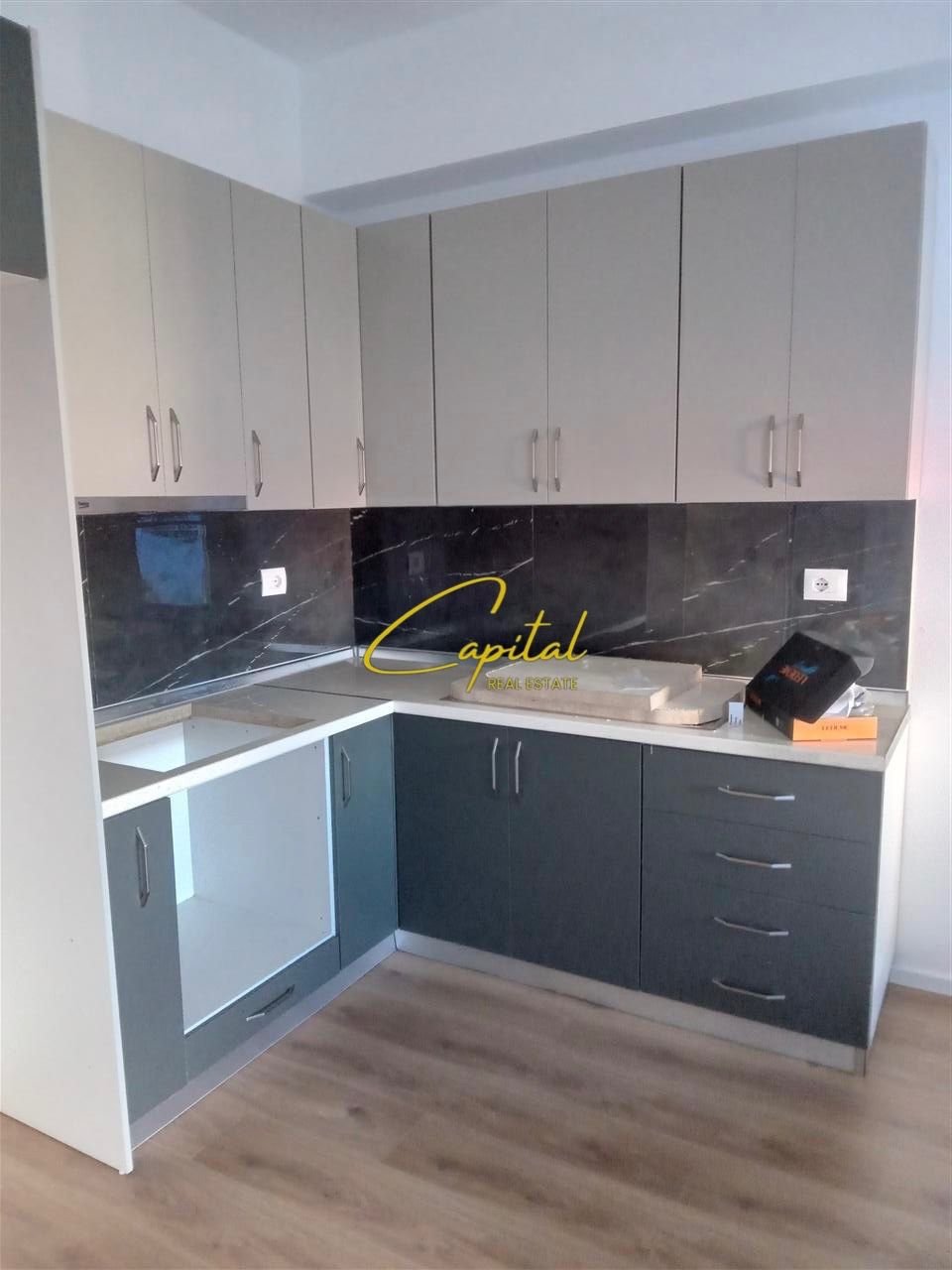 APARTAMENT ME QERA 1+1 ALI DEMI 45.000 LEKE
