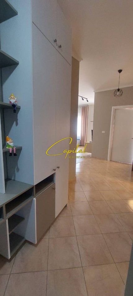 APARTAMENT ME QERA 1+1 RRUGA E DIBRES 60.000 LEKE