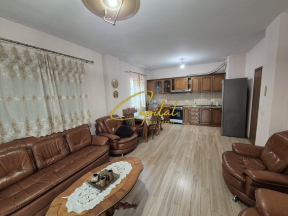 APARTAMENT ME QERA 2+1 VASIL SHANTO 650 EURO