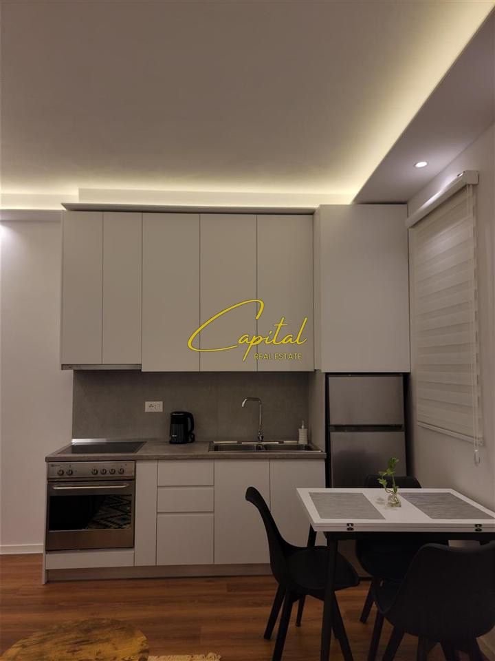APARTAMENT ME QERA 1+1 RRUGA E DURRESIT 60.000 LEKE