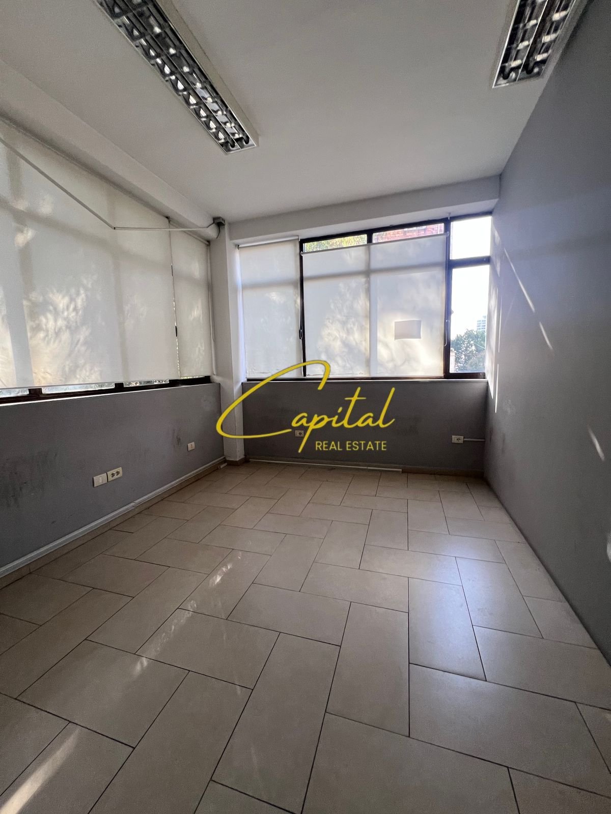AMBIENT BIZNESI ME QERA 350 M2 RRUGA E ELBASASNIT 3000 EURO