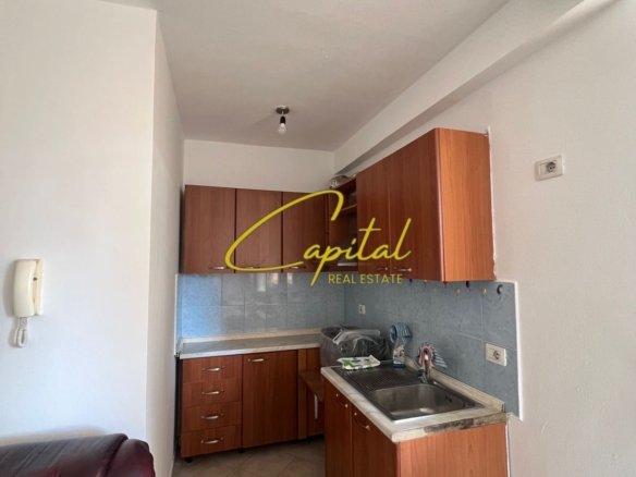 APARTAMENT ME QERA 1+1 RRUGA E ELBASANIT 55.000 LEKE