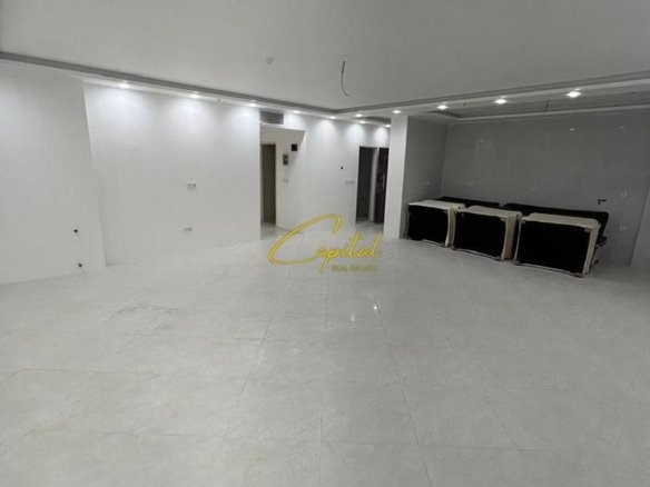 AMBIENT BIZNESI ME QERA 65 M2 BULEVARDI ZOGU 1 70.000 LEKE