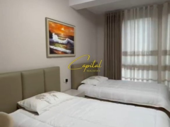 APARTAMENT ME QERA 2+1 RRUGA MINE PEZA 1.200 EURO