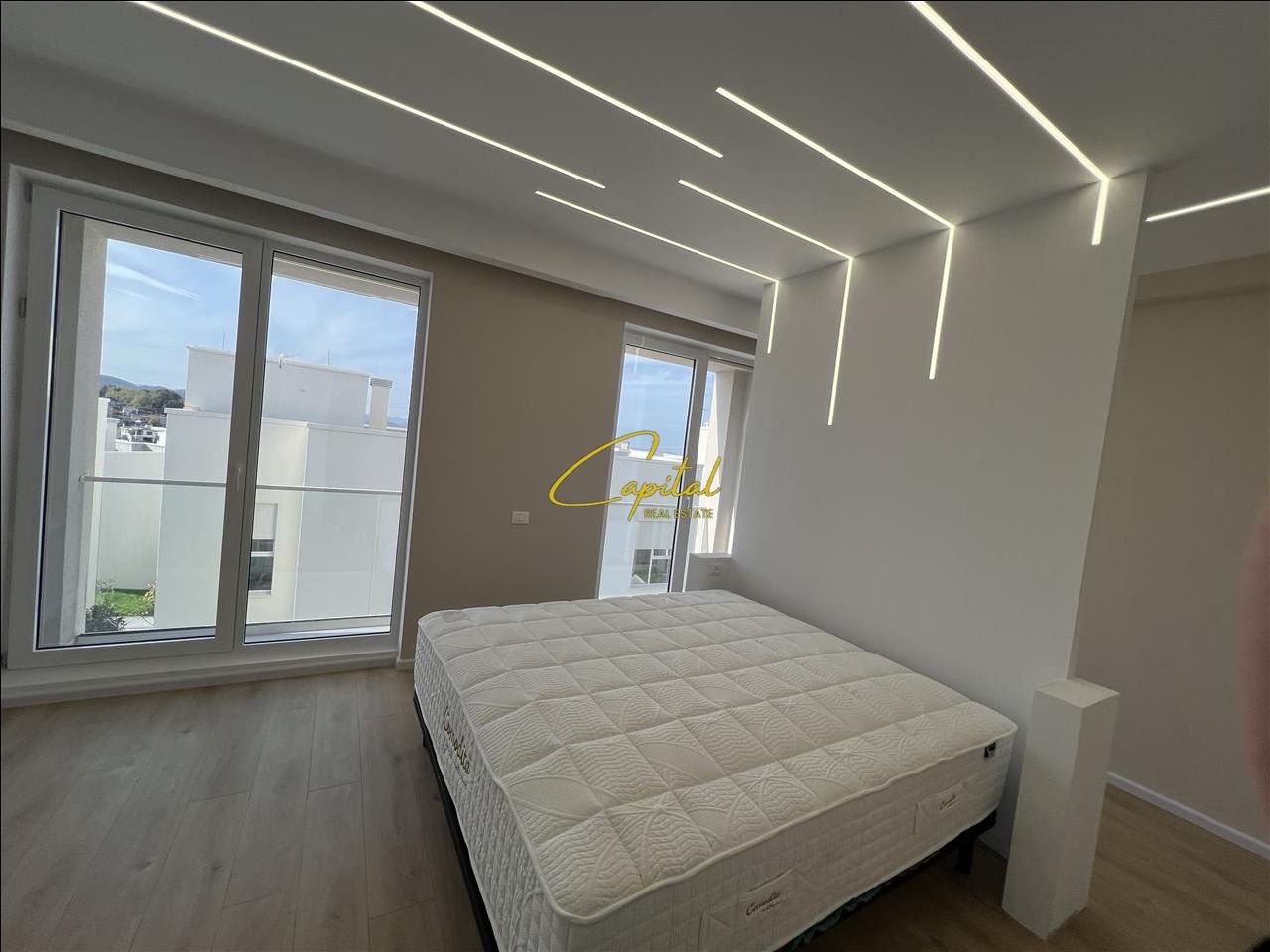 VILE PRIVATE ME QERA 200 M2 FARKE 140.000 LEKE