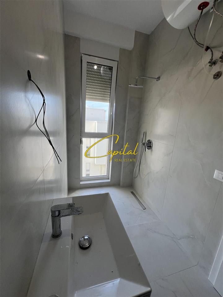 VILE PRIVATE ME QERA 200 M2 FARKE 140.000 LEKE
