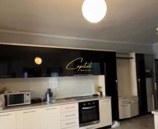 APARTAMENT ME QERA 2+1 RRUGA DRITAN HOXHA 60.000 LEKE
