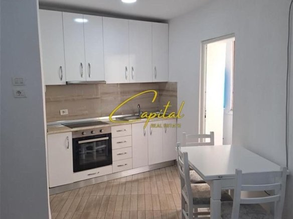 APARTAMENT ME QERA 1+1 RRUGA DRITAN HOXHA 40.000 LEKE