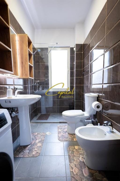 WhatsApp Image 2025-11-03 at 8.19.06 AM APARTAMENT ME QERA 2+1 KODRA E DIELLIT 60.000 LEKE