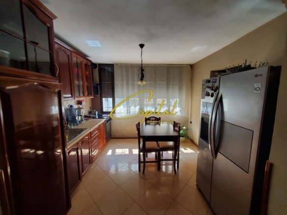 SHITET APARTAMENT 3+1+2 21 DHJETORI 225.000 EURO