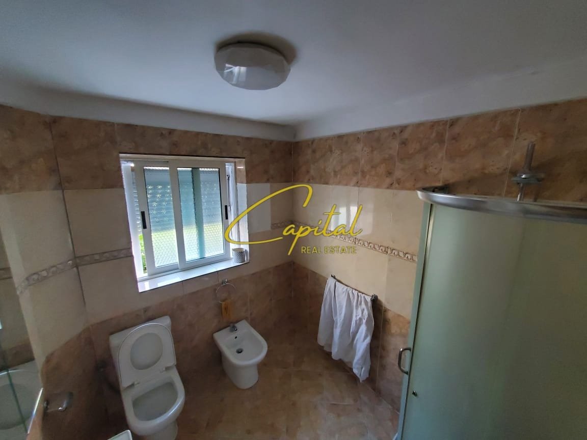 SHITET APARTAMENT 3+1+2 21 DHJETORI 225.000 EURO