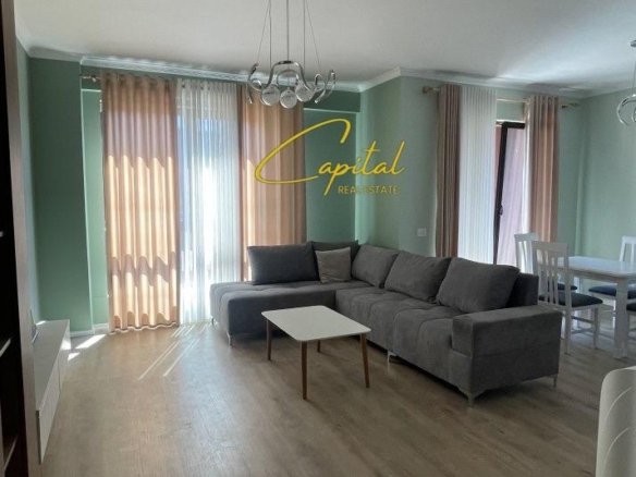 APARTAMENT ME QERA 2+1 MYSLYM SHYRI 1.150 EURO