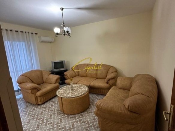 APARTAMENT ME QERA 3+1 BULEVARDI ZOGU 1 55.000 LEKE