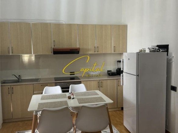 APARTAMENT ME QERA 1+1 RRUGA E DIBRES 550 EURO