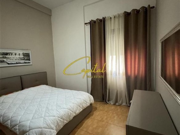 APARTAMENT ME QERA 1+1 RRUGA E DIBRES 550 EURO