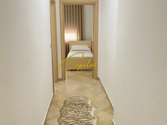 APARTAMENT ME QERA 2+1 PALLATI ME SHIGJETA 550 EURO
