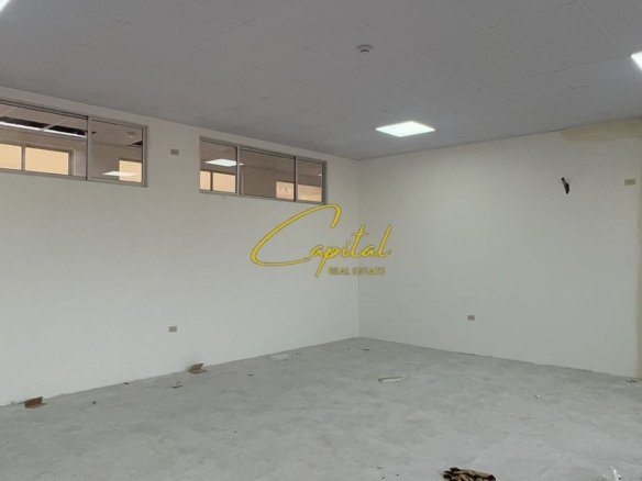 AMBIENT BIZNESI ME QERA 100 M2 ASTIR 700 EURO