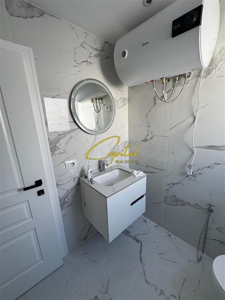APARTAMENT ME QERA 1+1 ISH STACIONI TRENIT 65.000 LEKE